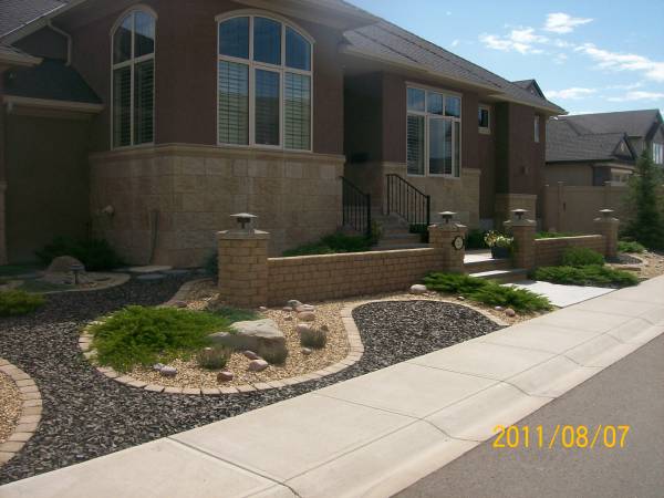Rock Front Yard Landscaping Ideas