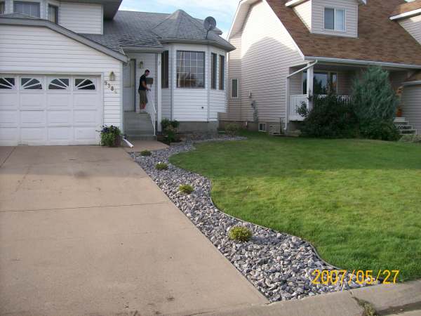 Driveway Landscaping Photo