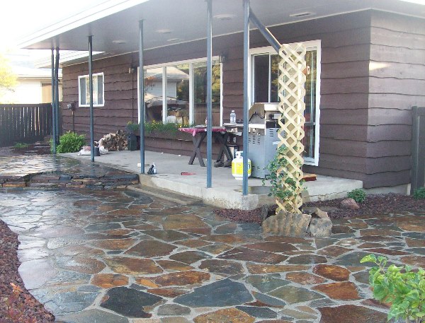 How to build a dry-laid flagstone patio