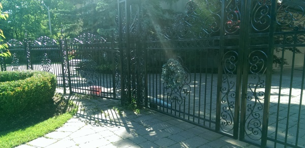Private residences in more prominent areas often have security gates incorporated into the fencing.