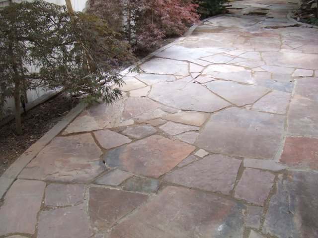 When laying flagstone walkways, always try to keep your gaps under 2 inches. 